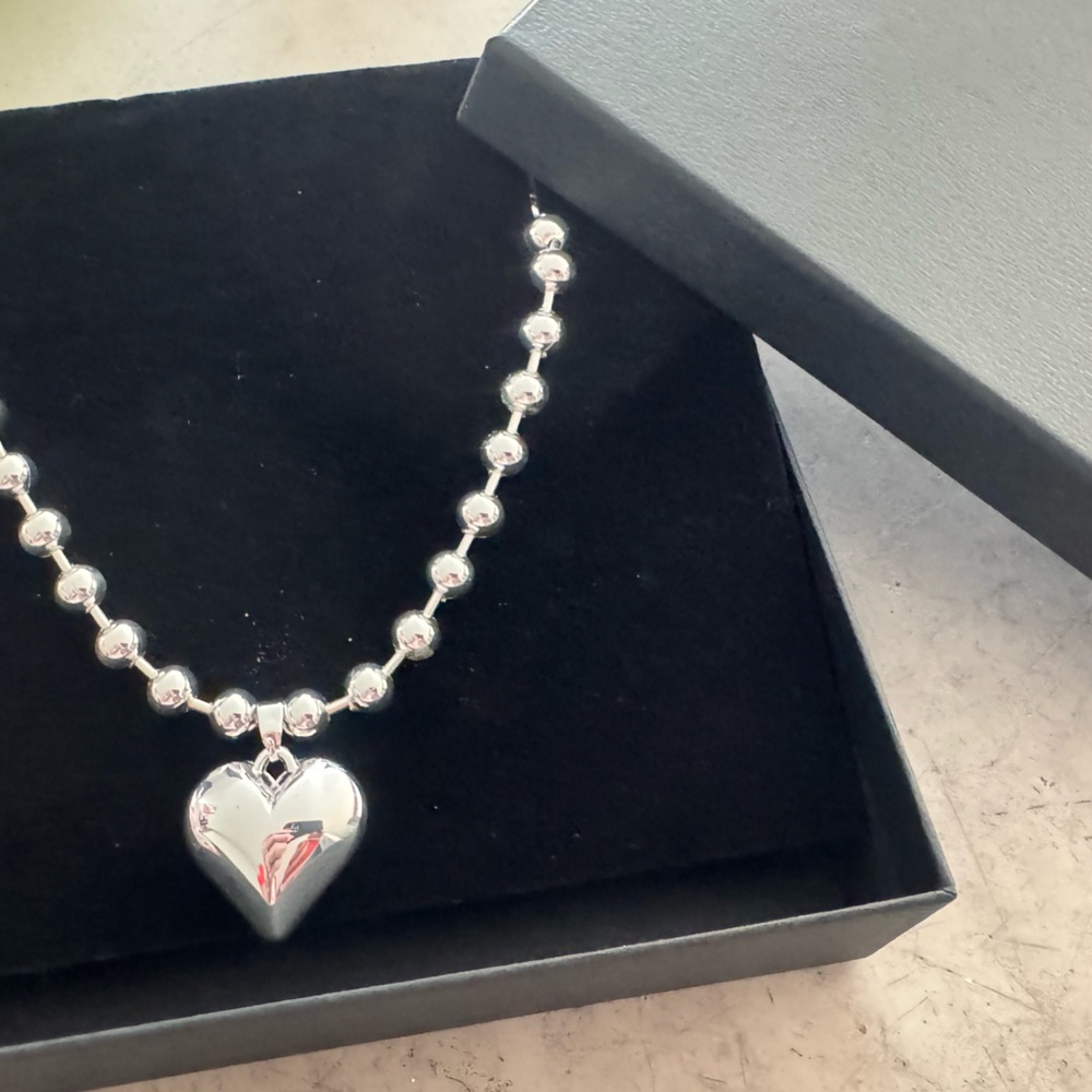 Silver Heart Necklace-retro look comes in a nice box for storage or ready 2 give